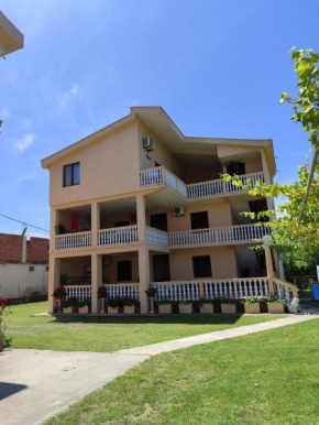 Apartments Marniku